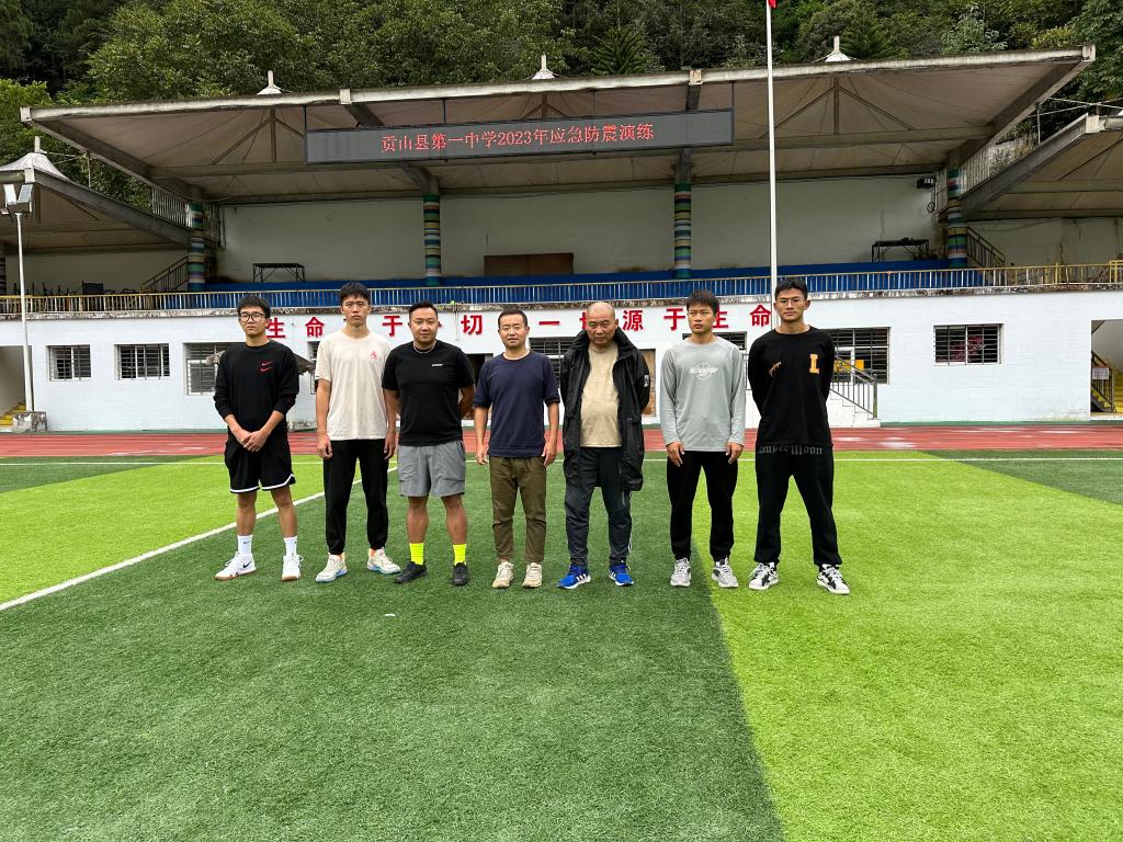 dee3aca55954a8d464626e147eb2ffe